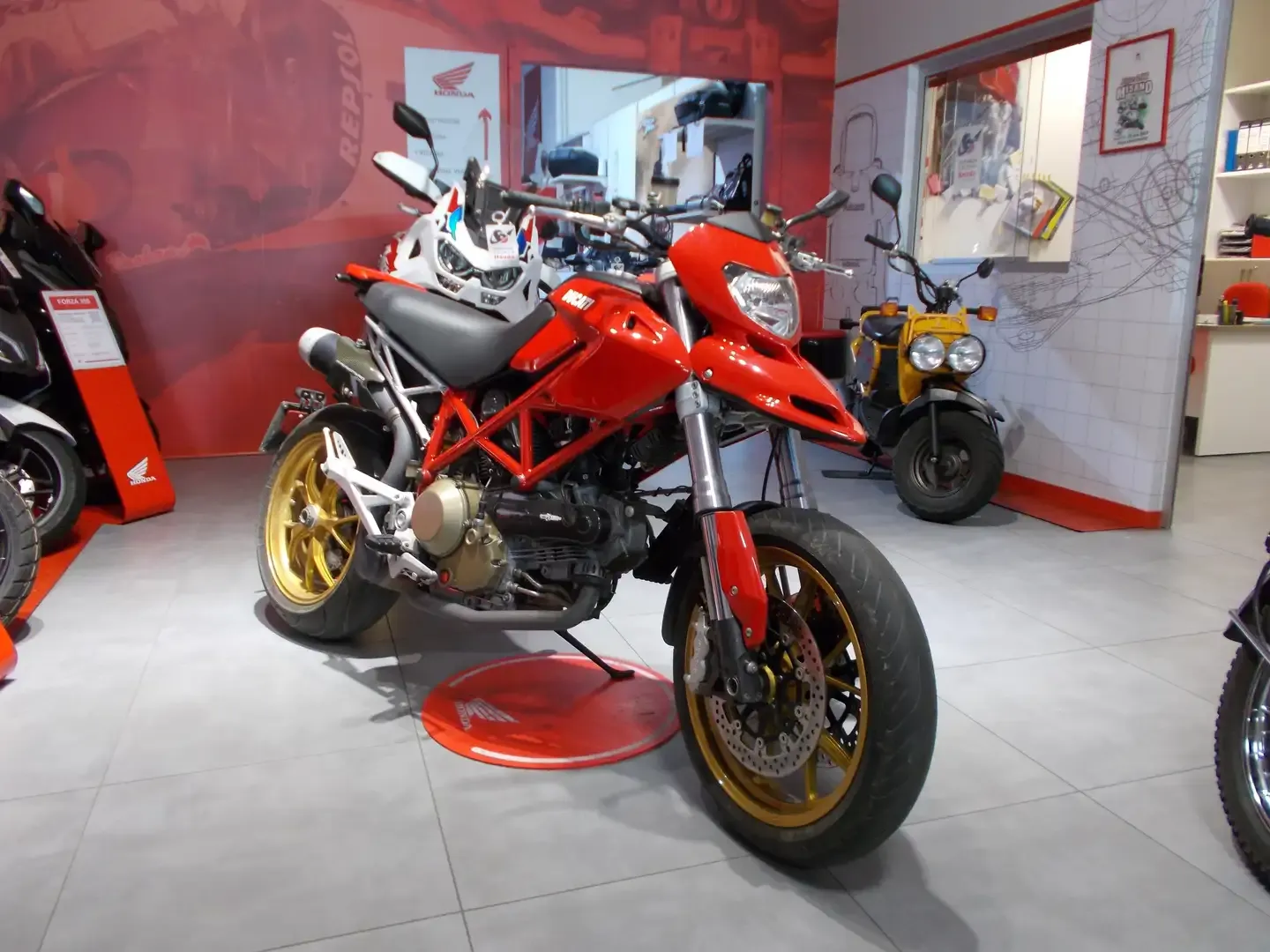 49a21b5e-0f3b-4ca5-af0d-6643c1e1a5b5_3ad17620-3b5a-48ce-9063-3c1f3867c7c2