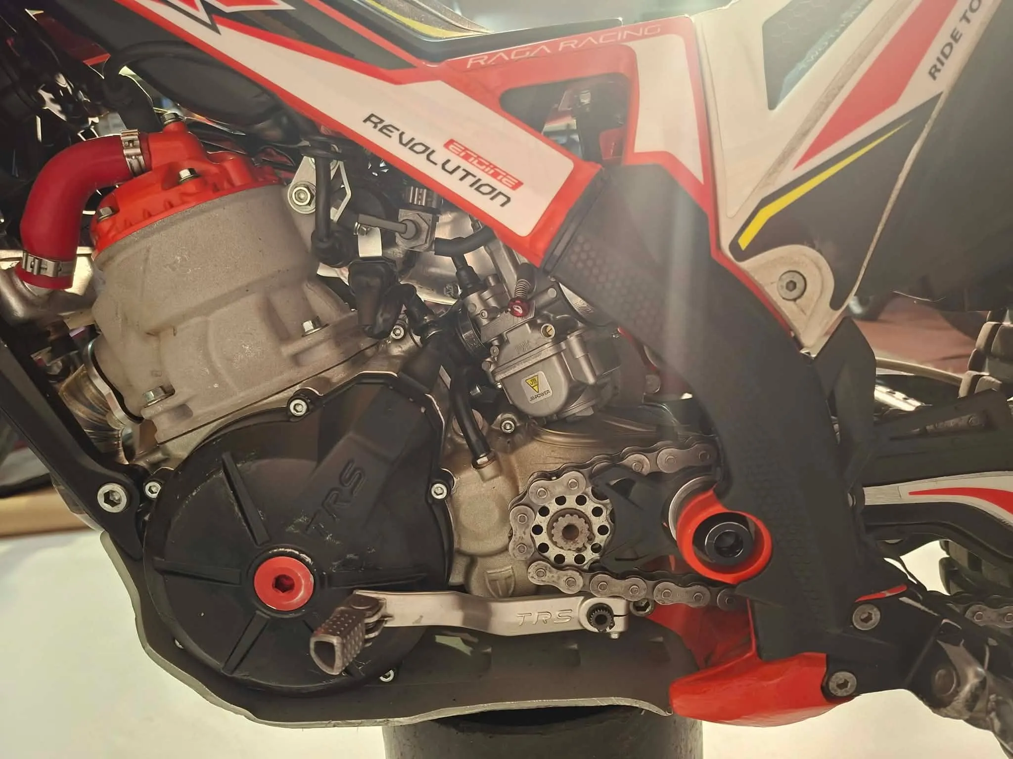 738198984_1043414804854825_1229191962525115680_n